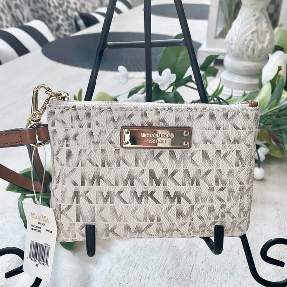 Michael Kors Jet Set Wristlet💛NWT💛 - Picture 4 of 7